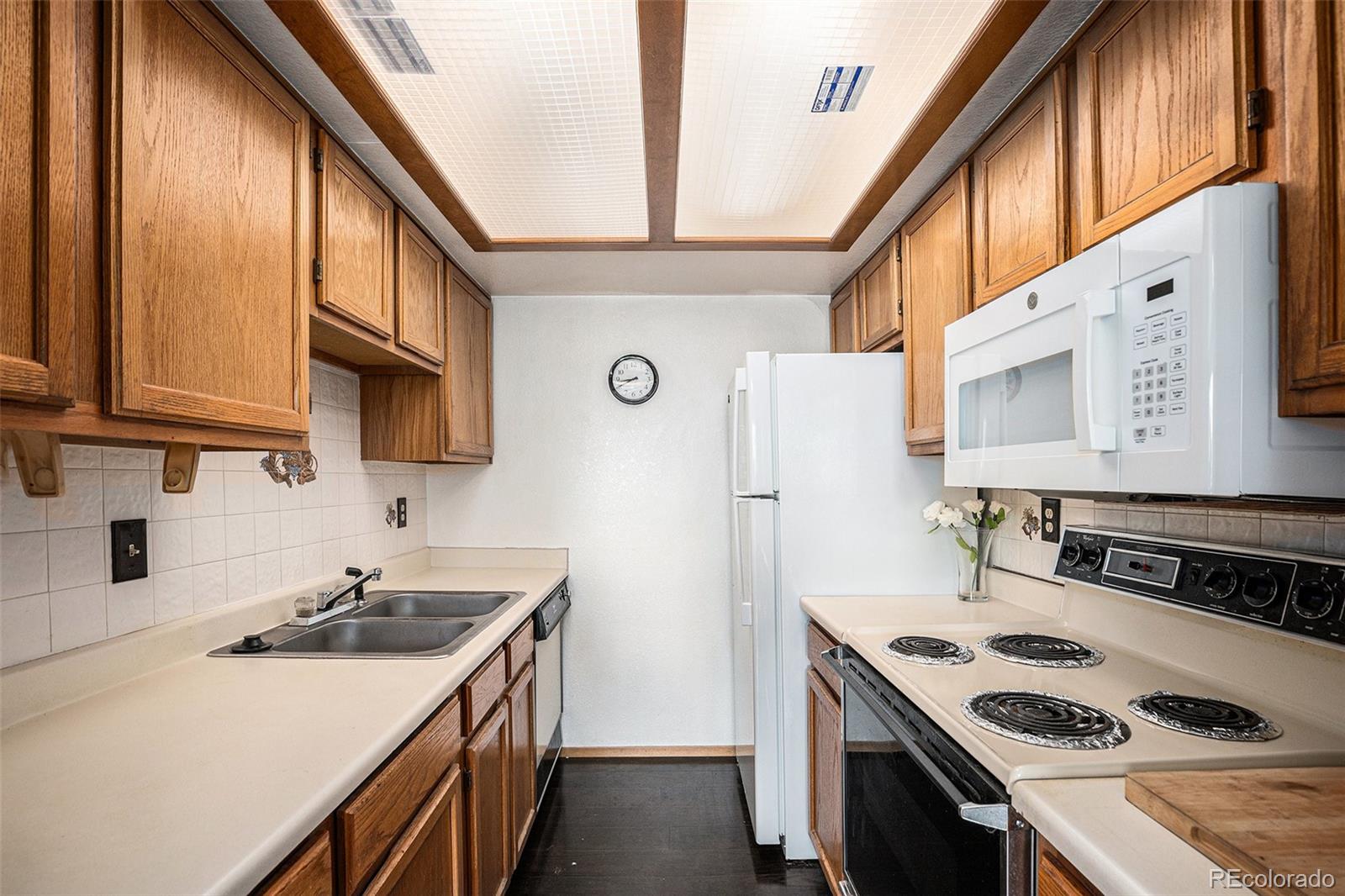 MLS Image #5 for 19192 e wyoming place,aurora, Colorado