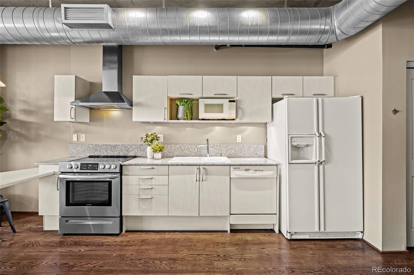 MLS Image #7 for 1499  blake street 2c,denver, Colorado