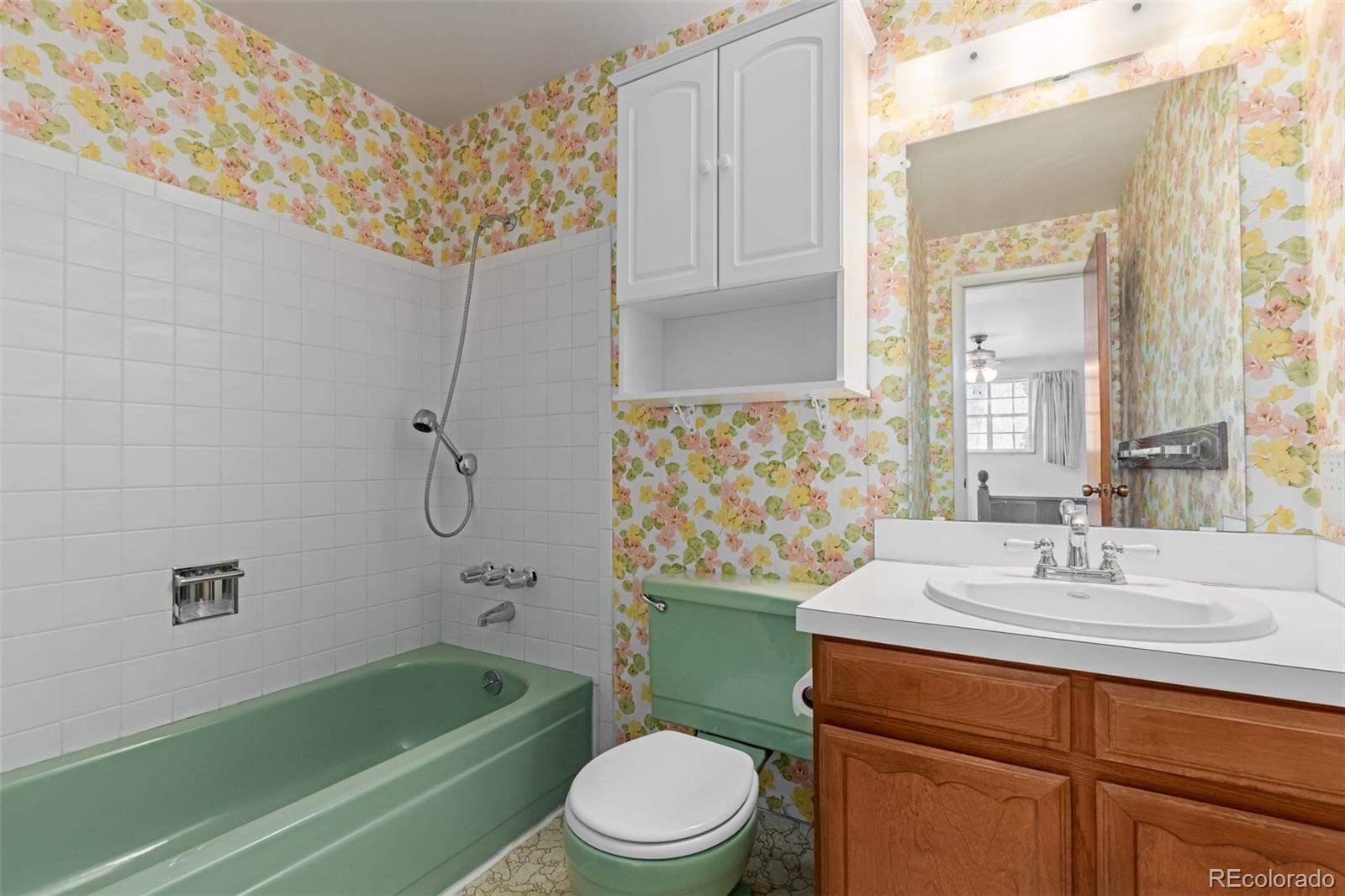 MLS Image #16 for 519 n columbine street,golden, Colorado