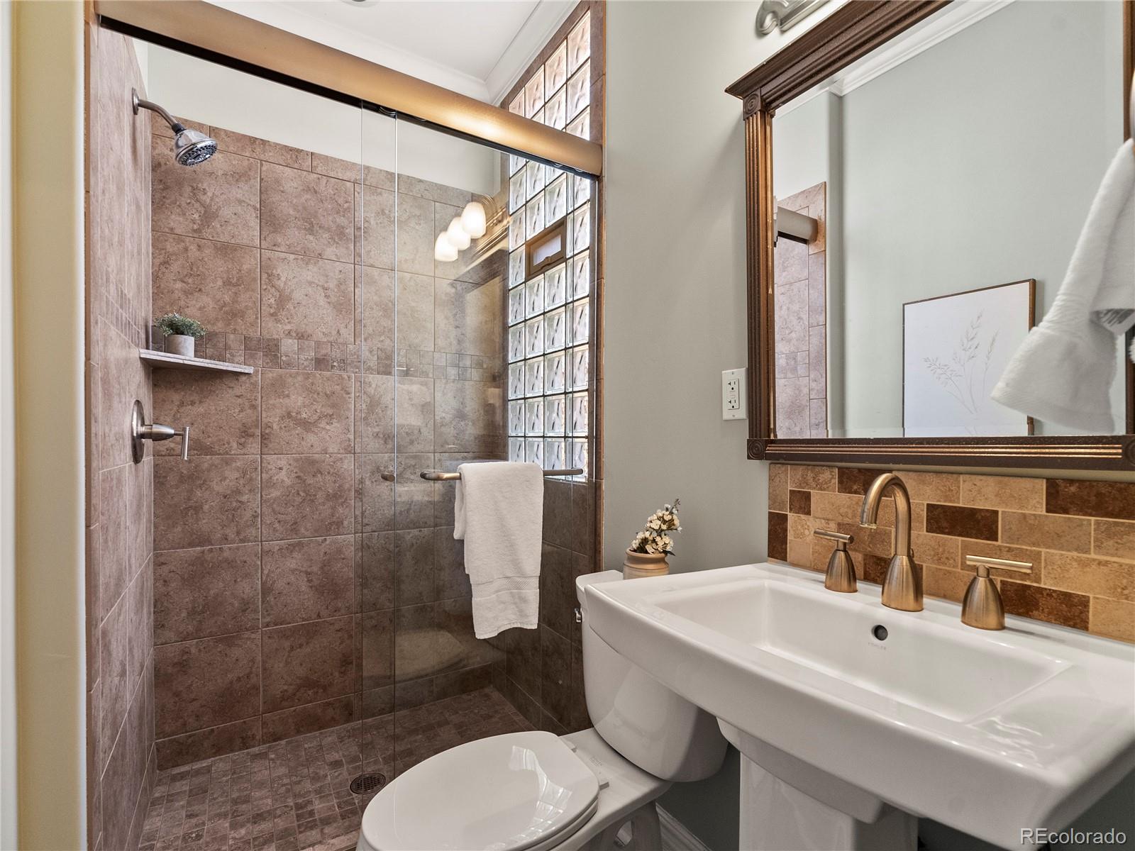 MLS Image #15 for 437 s grant street,denver, Colorado
