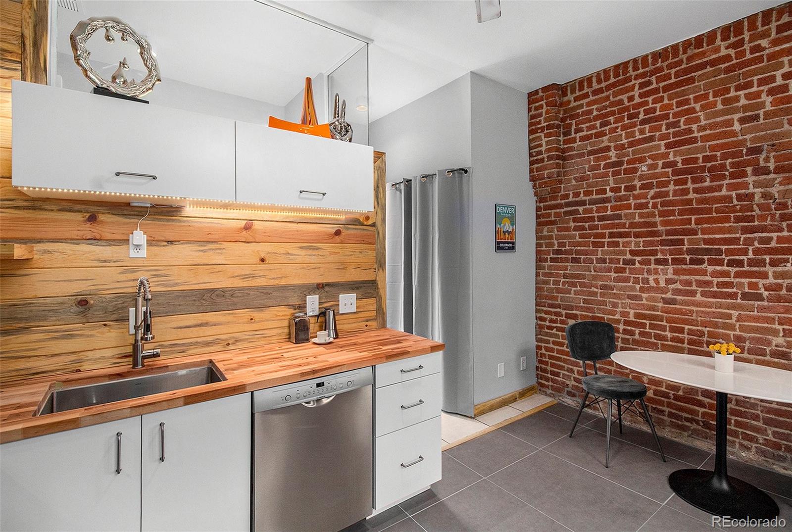 MLS Image #9 for 2530  kensing court,denver, Colorado