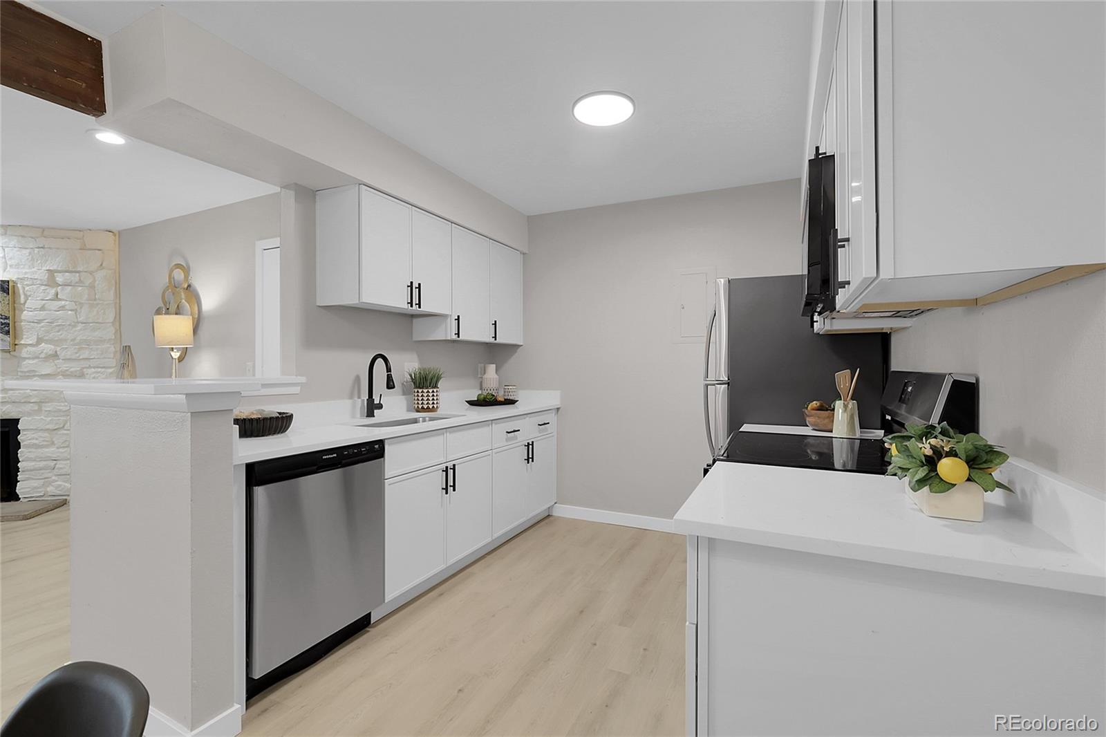 MLS Image #9 for 10150  virginia avenue 103,denver, Colorado