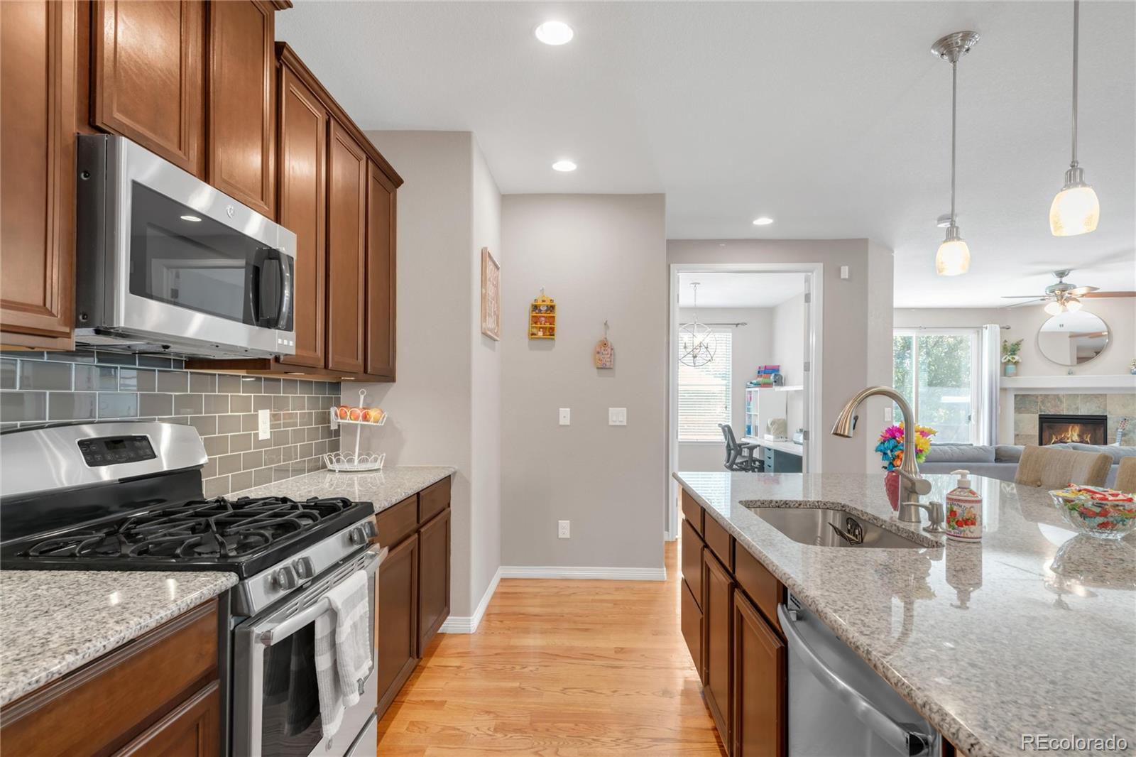 MLS Image #19 for 9904  quintero street,commerce city, Colorado