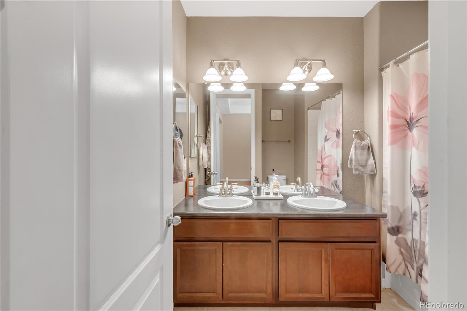 MLS Image #6 for 9904  quintero street,commerce city, Colorado