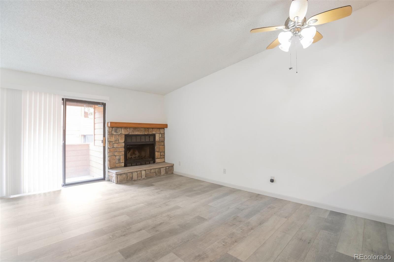 MLS Image #2 for 4283 s salida way,aurora, Colorado