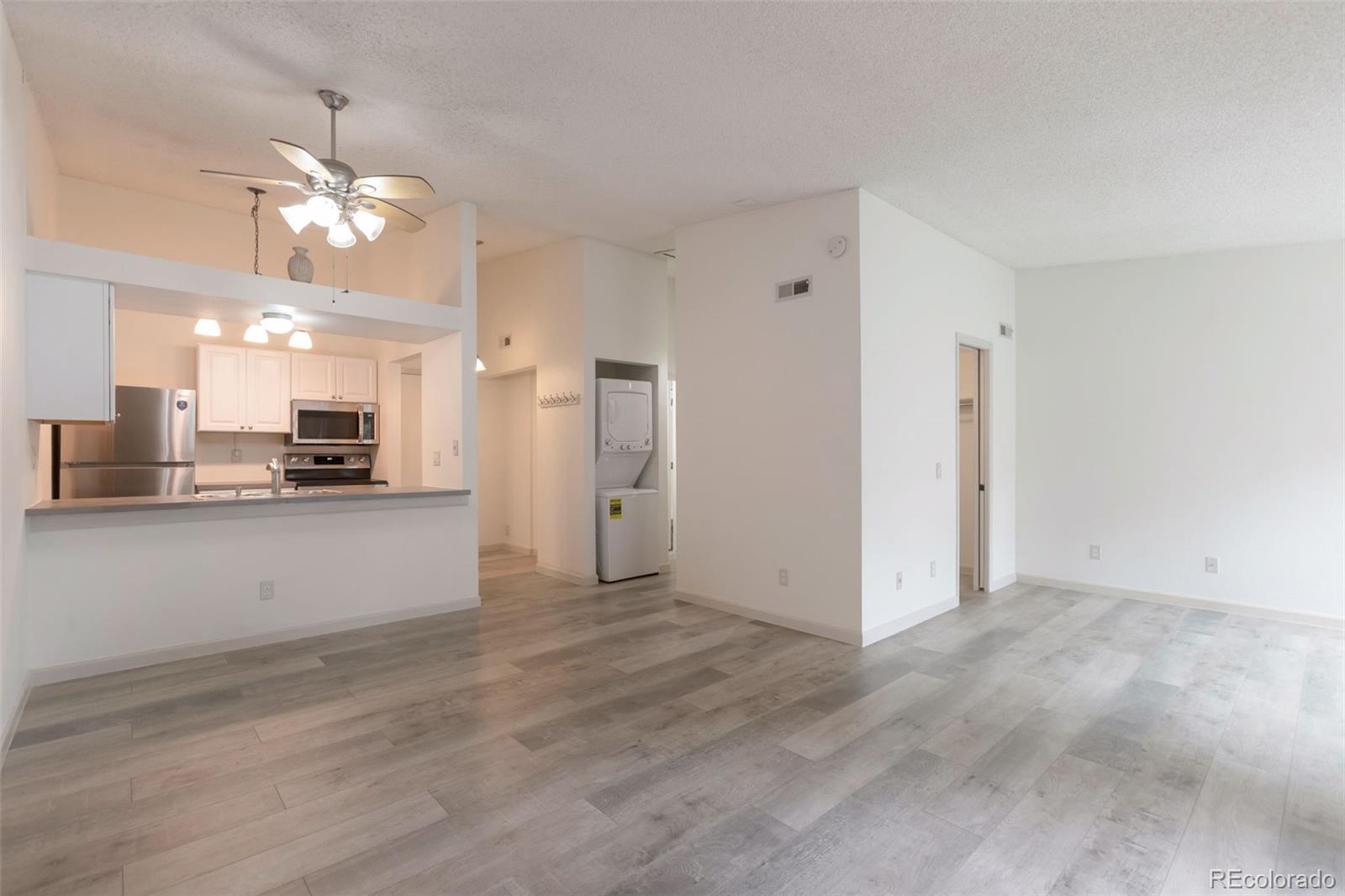 MLS Image #3 for 4283 s salida way,aurora, Colorado