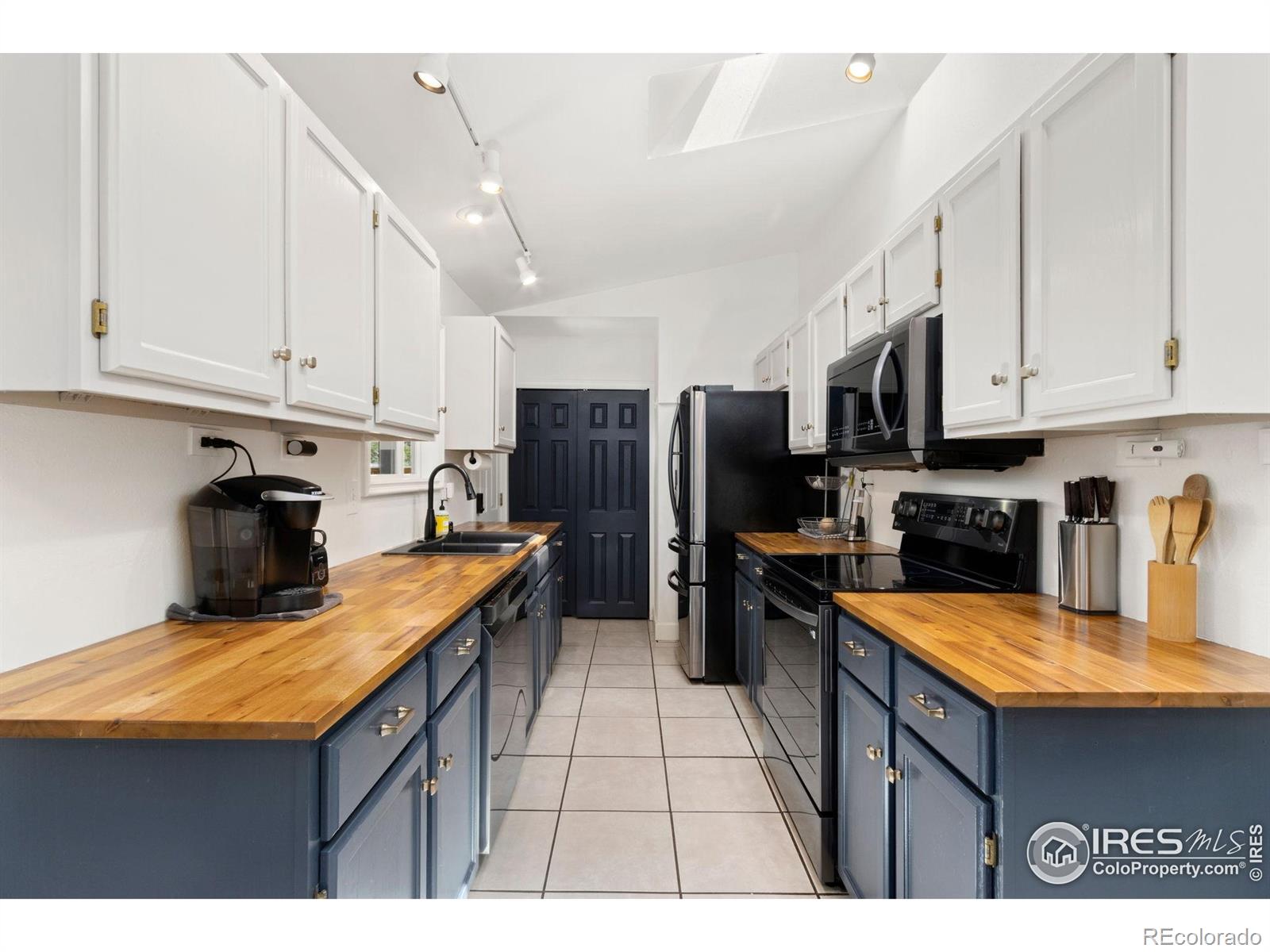 MLS Image #4 for 825  rocky road,fort collins, Colorado