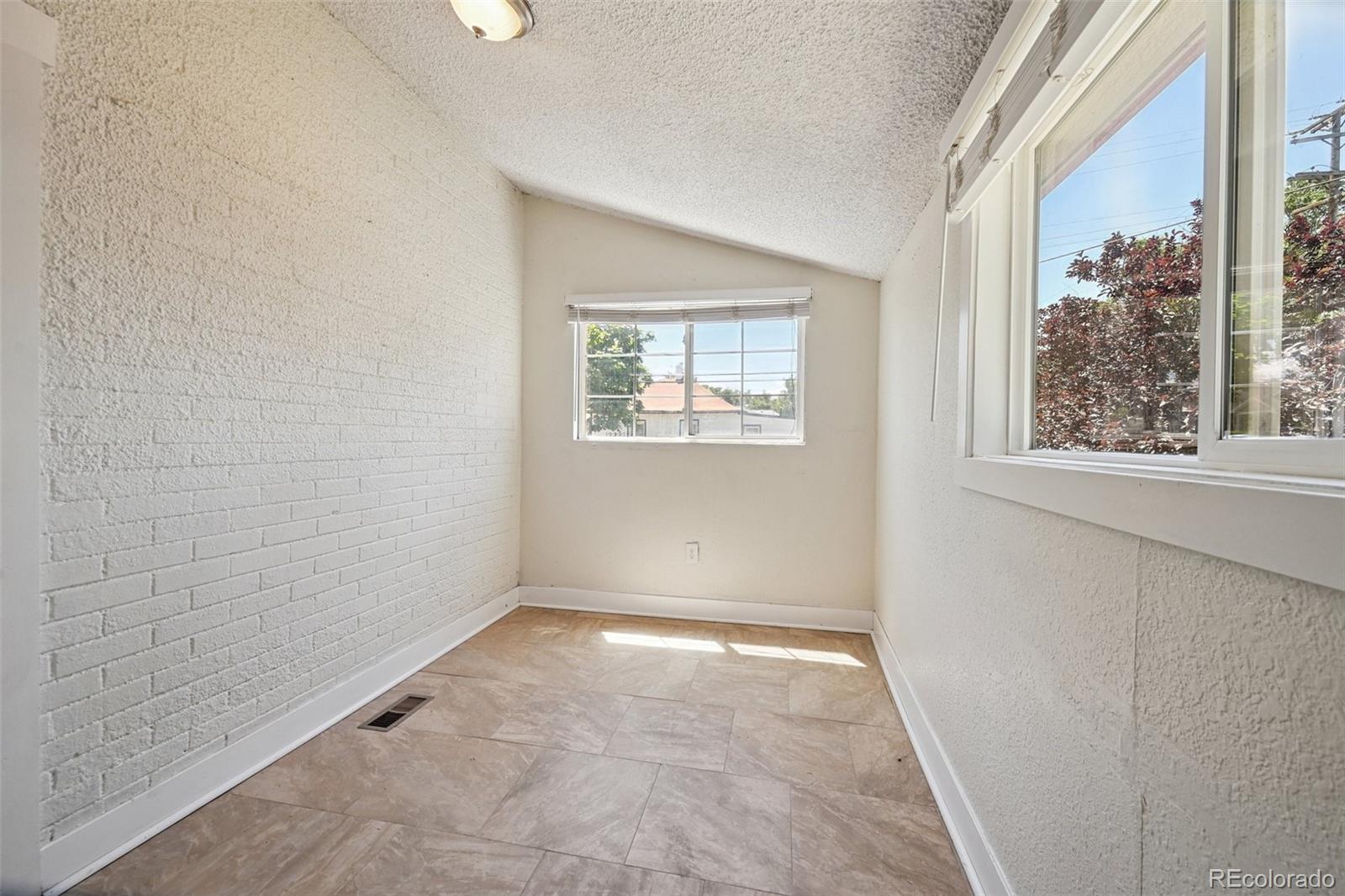 MLS Image #20 for 4101  adams street,denver, Colorado