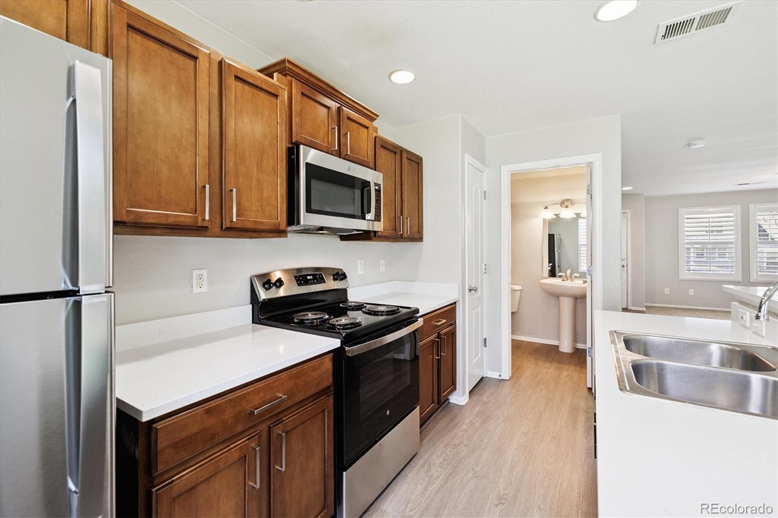 MLS Image #14 for 19209 e 58th avenue,denver, Colorado