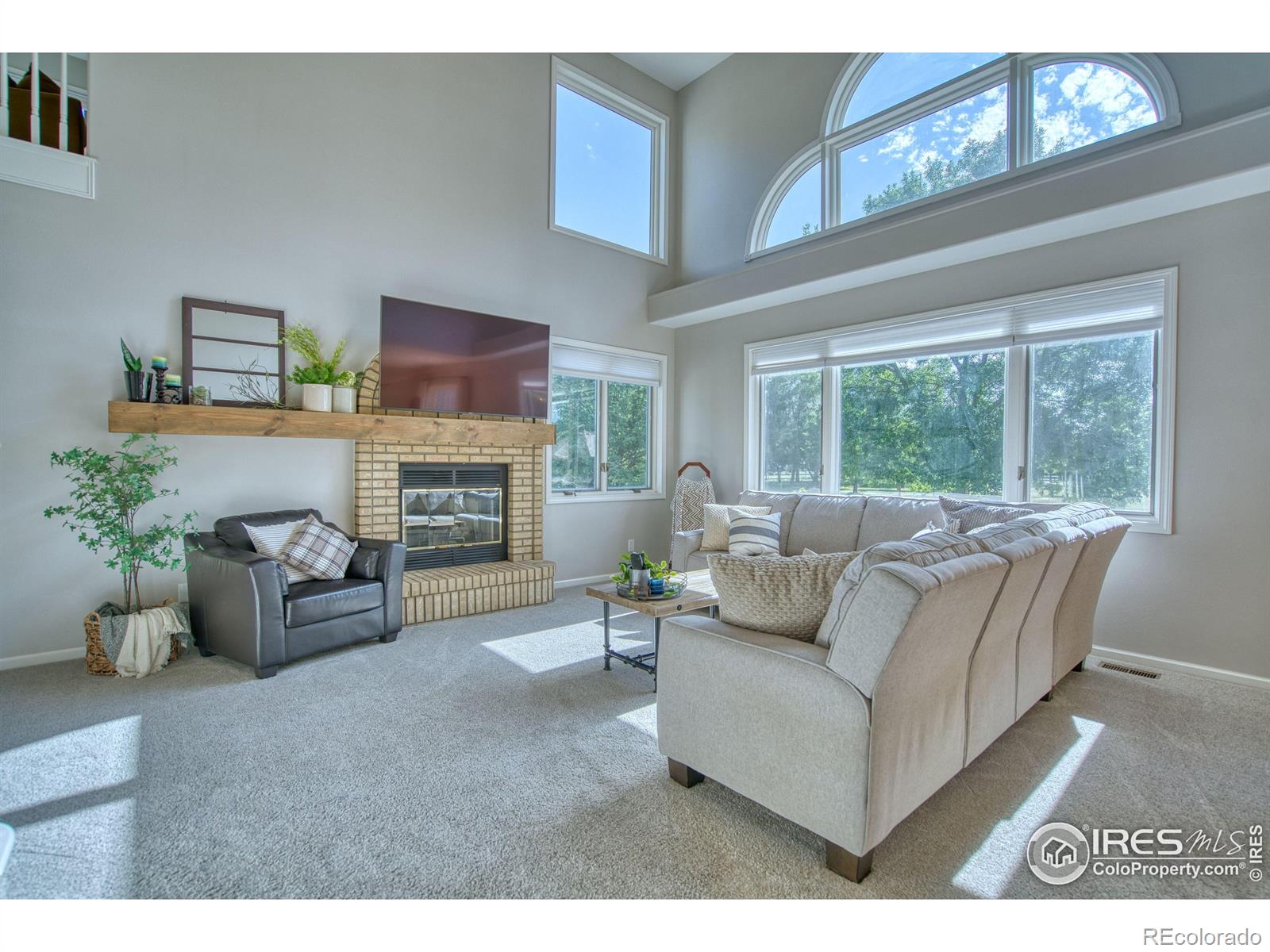 MLS Image #15 for 920  palomino way,windsor, Colorado