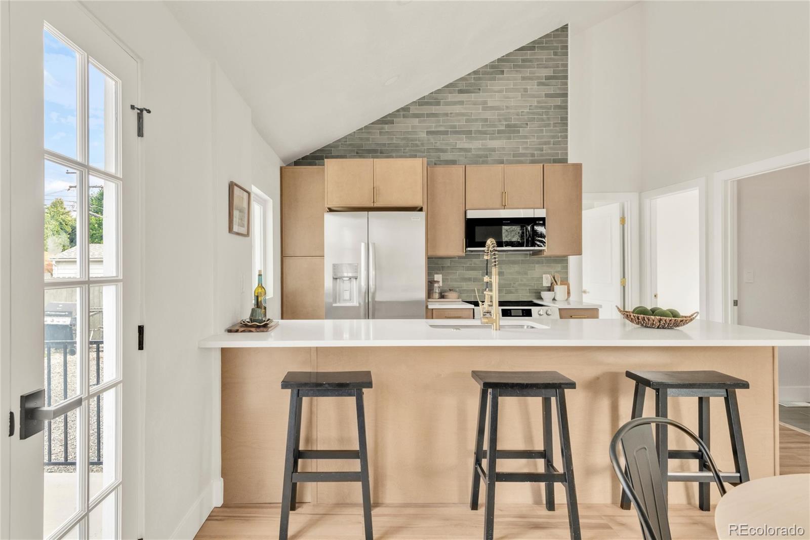 MLS Image #12 for 2600 s downing street,denver, Colorado