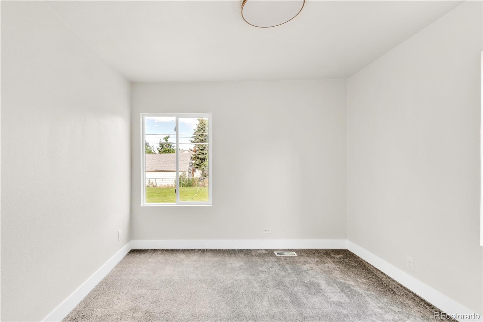 MLS Image #19 for 2600 s downing street,denver, Colorado