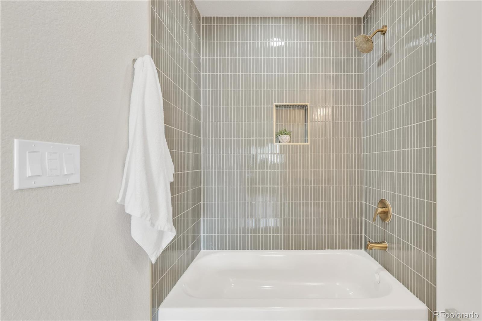 MLS Image #22 for 2600 s downing street,denver, Colorado
