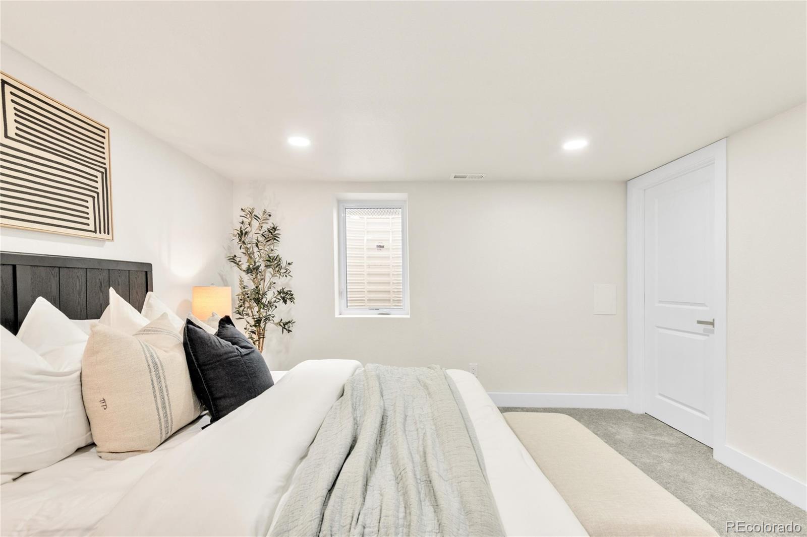 MLS Image #32 for 2600 s downing street,denver, Colorado
