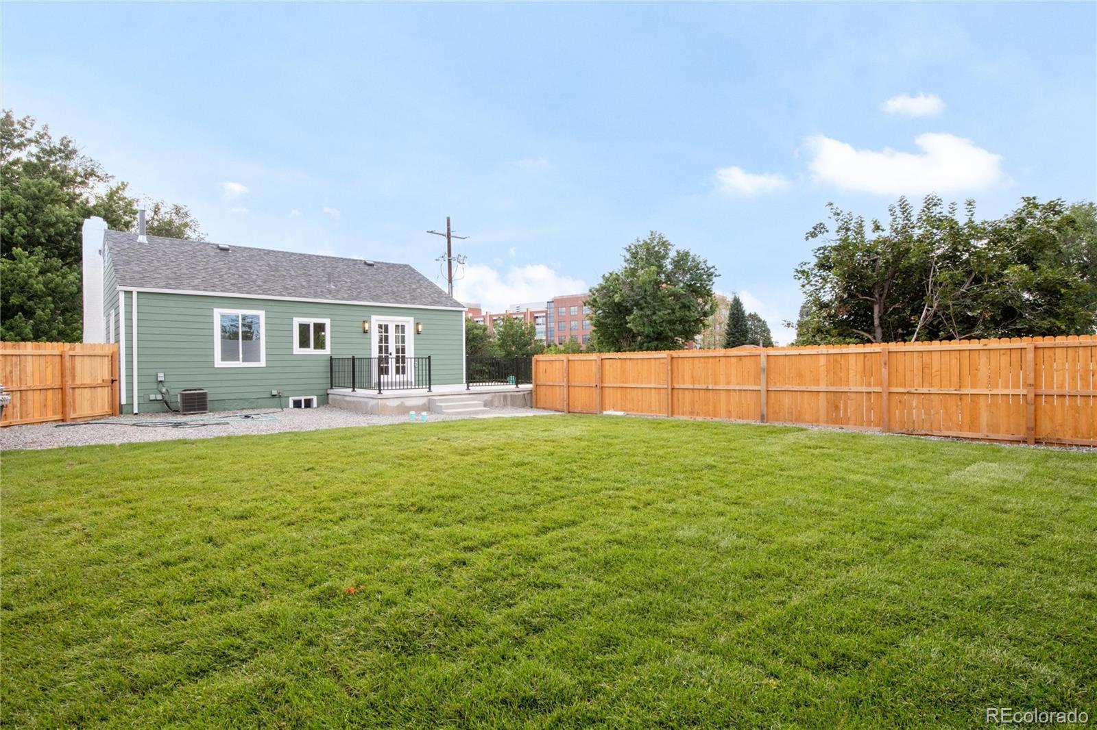 MLS Image #36 for 2600 s downing street,denver, Colorado