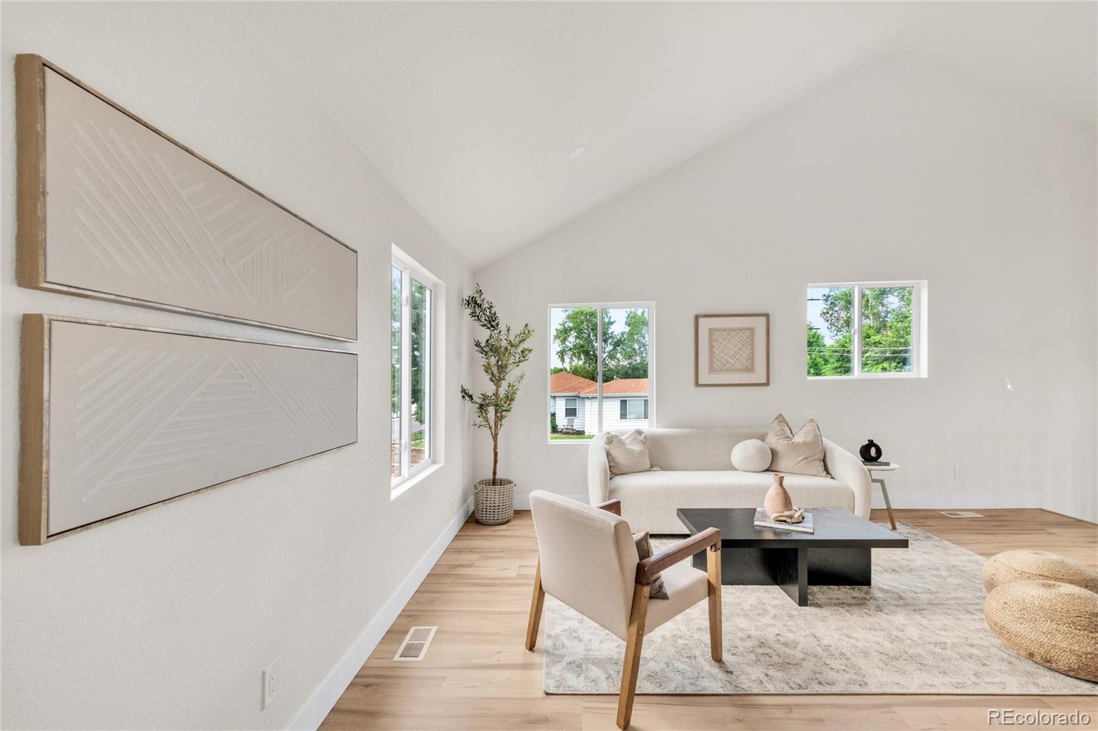 MLS Image #4 for 2600 s downing street,denver, Colorado
