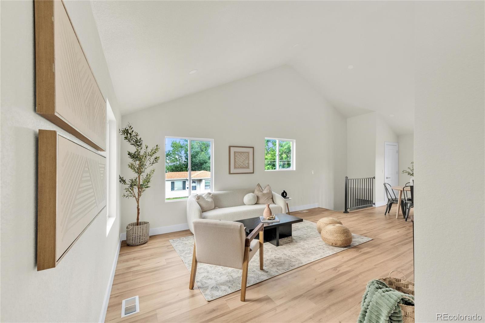 MLS Image #5 for 2600 s downing street,denver, Colorado