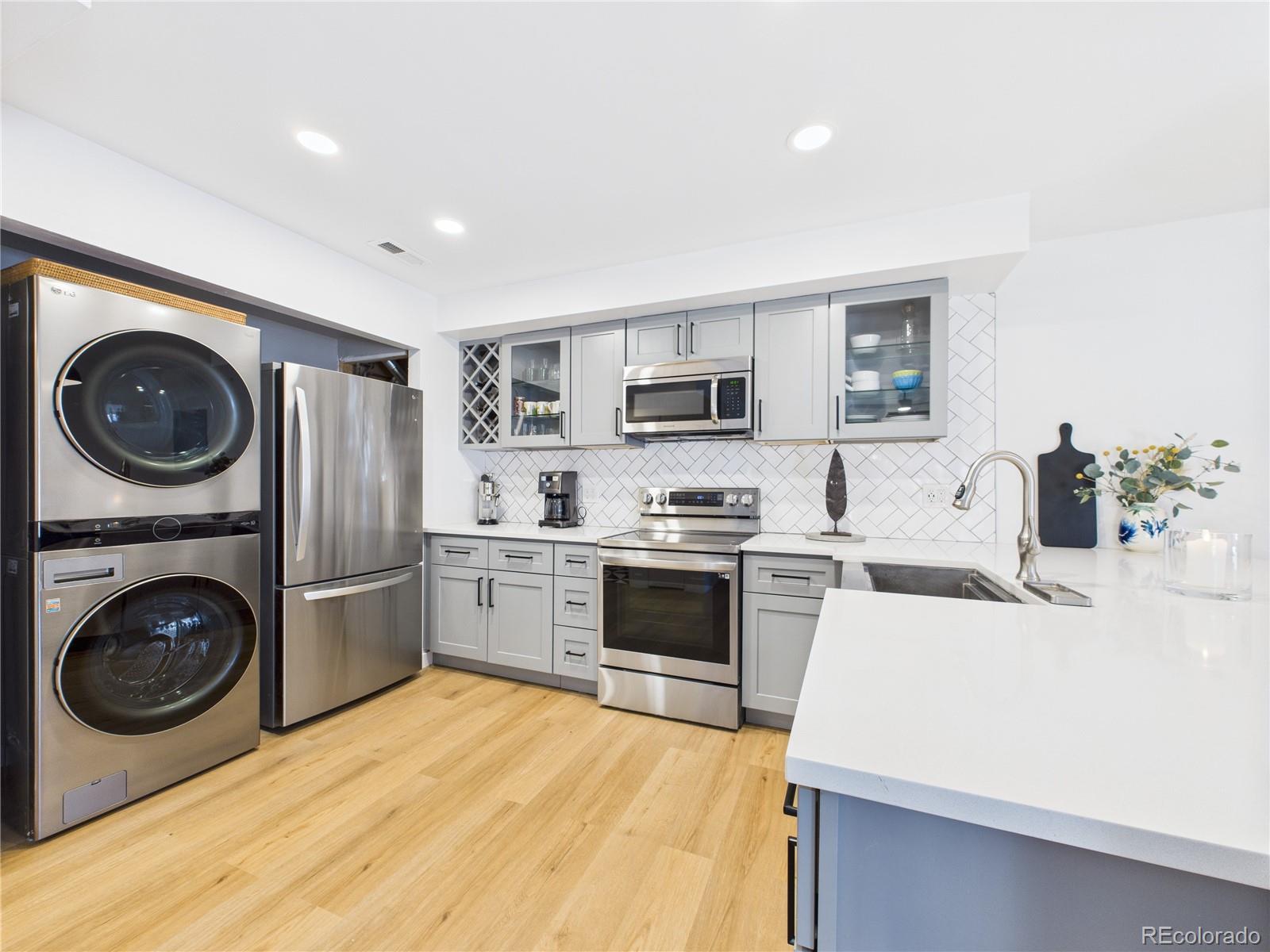 MLS Image #7 for 5936 s willow way,greenwood village, Colorado