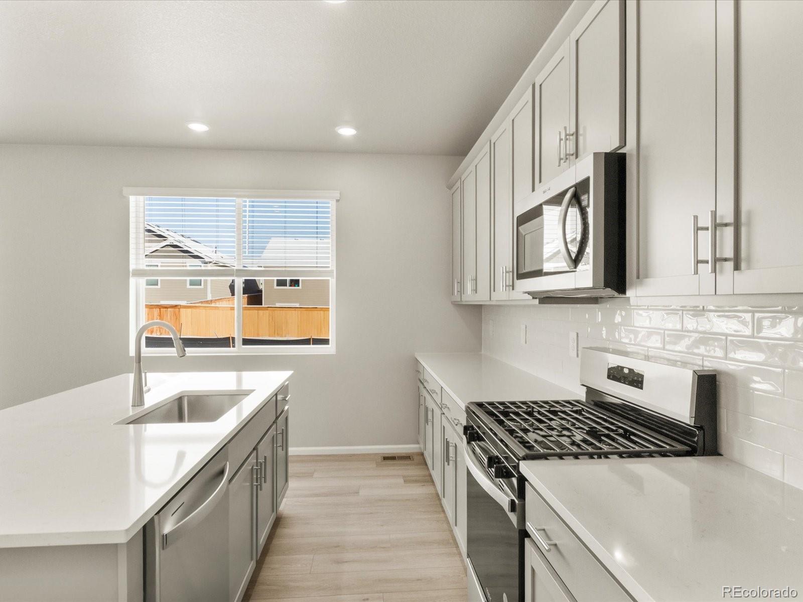 MLS Image #16 for 1027  odessa lake road,severance, Colorado