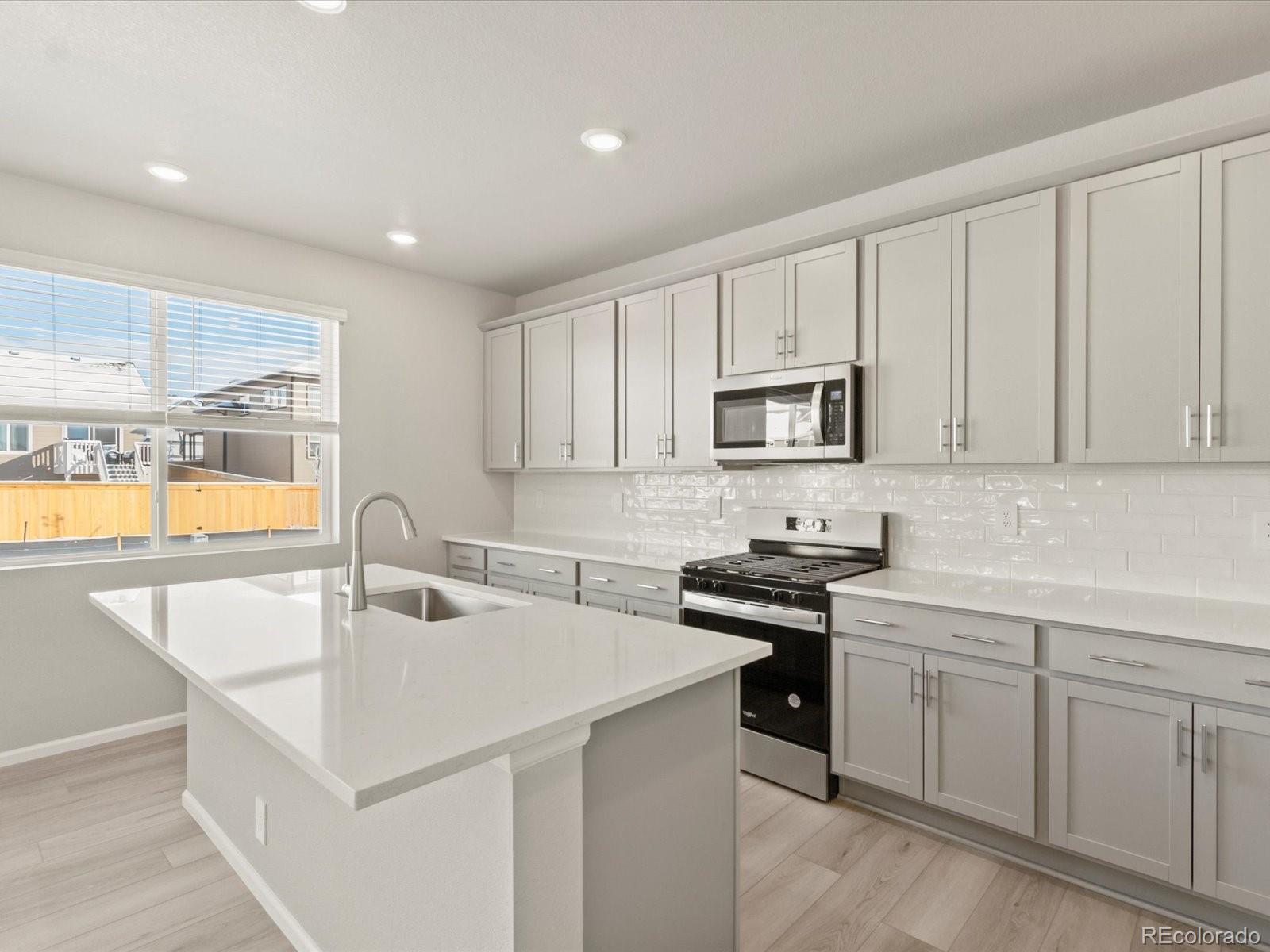 MLS Image #17 for 1027  odessa lake road,severance, Colorado