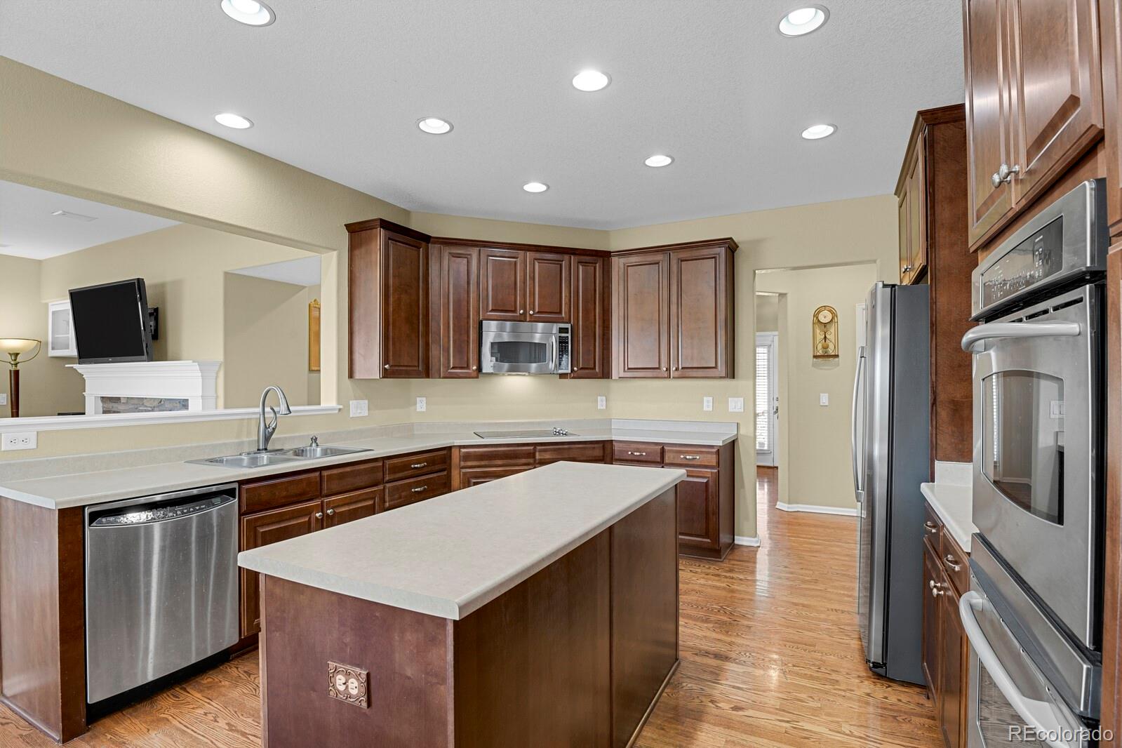 MLS Image #11 for 13787  josephine court,thornton, Colorado