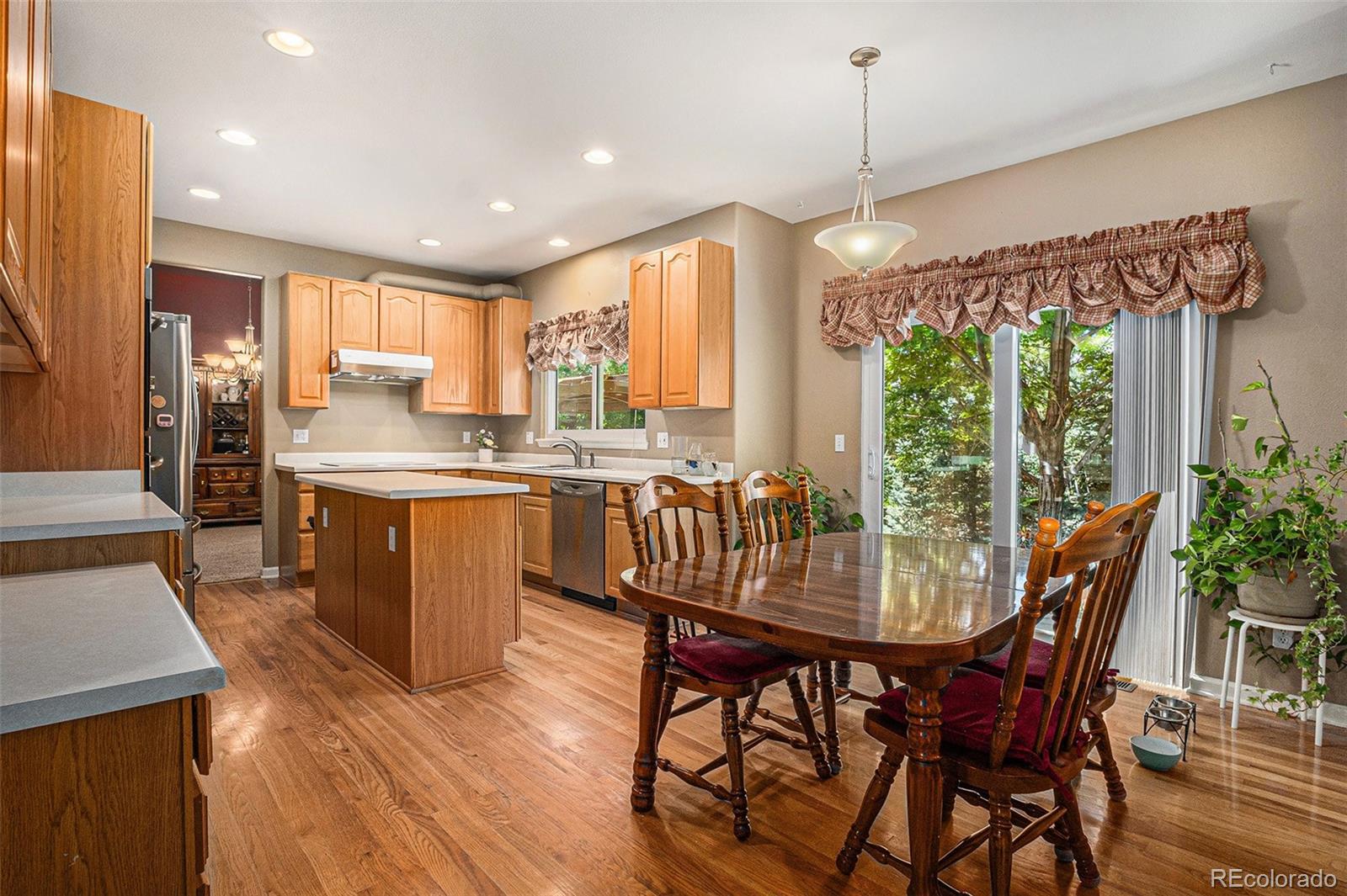 MLS Image #17 for 5569 s helena street,centennial, Colorado