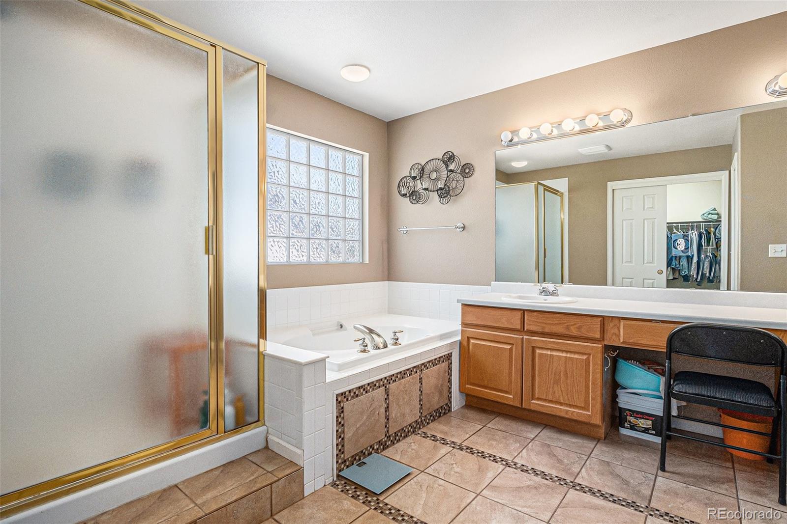 MLS Image #27 for 5569 s helena street,centennial, Colorado