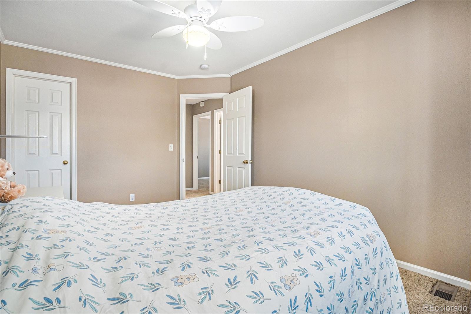 MLS Image #29 for 5569 s helena street,centennial, Colorado