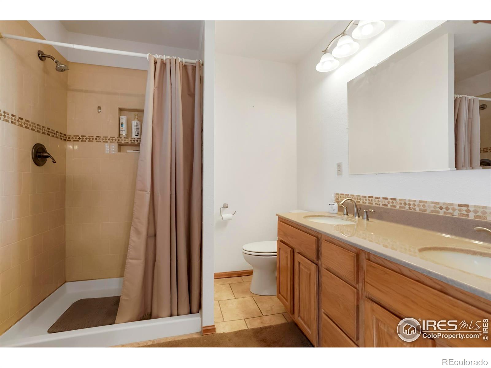 MLS Image #12 for 2550  fairplay way,aurora, Colorado