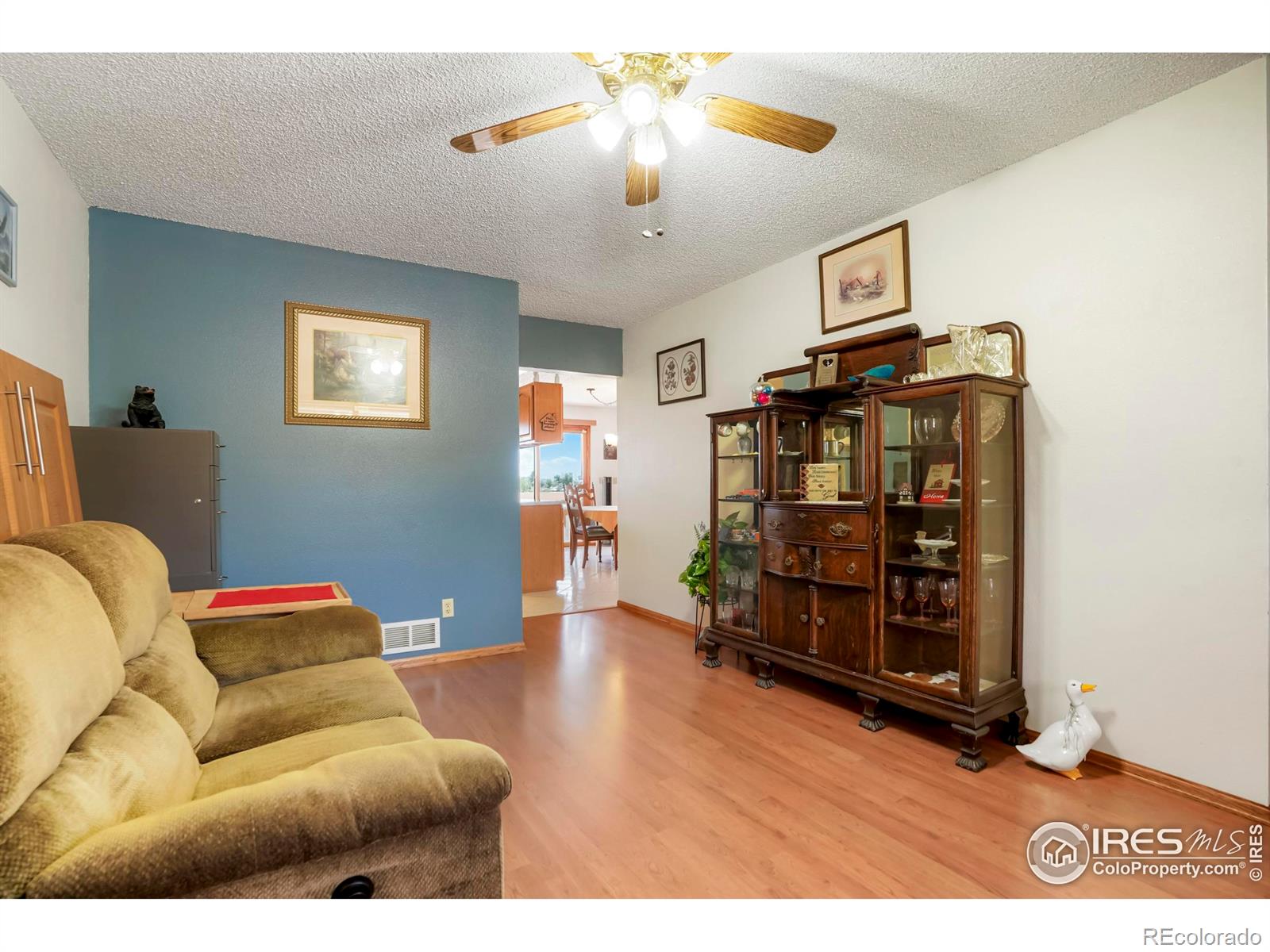 MLS Image #3 for 2550  fairplay way,aurora, Colorado