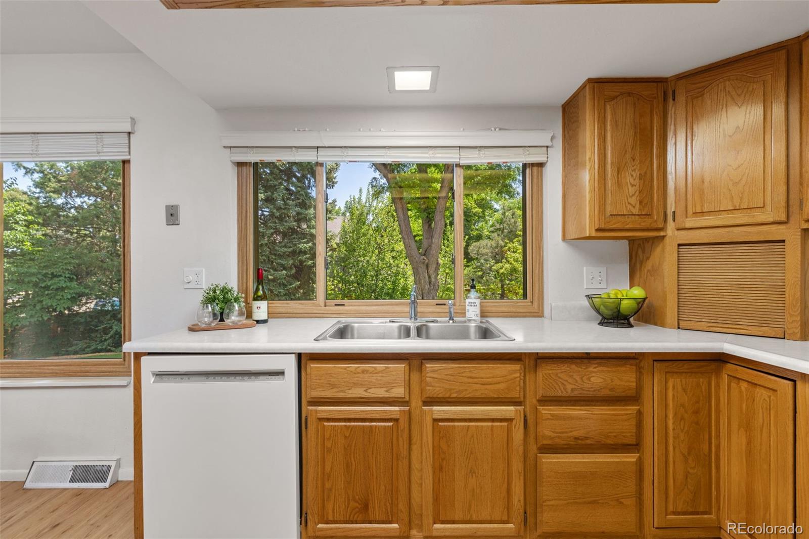 MLS Image #10 for 7898  owens court,arvada, Colorado