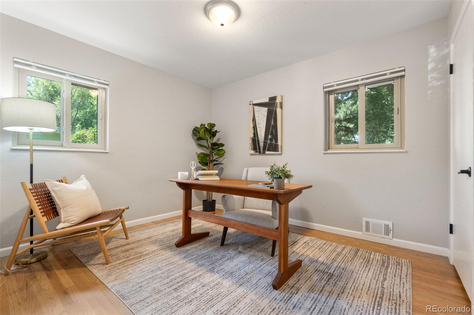 MLS Image #13 for 2963 s vrain street,denver, Colorado