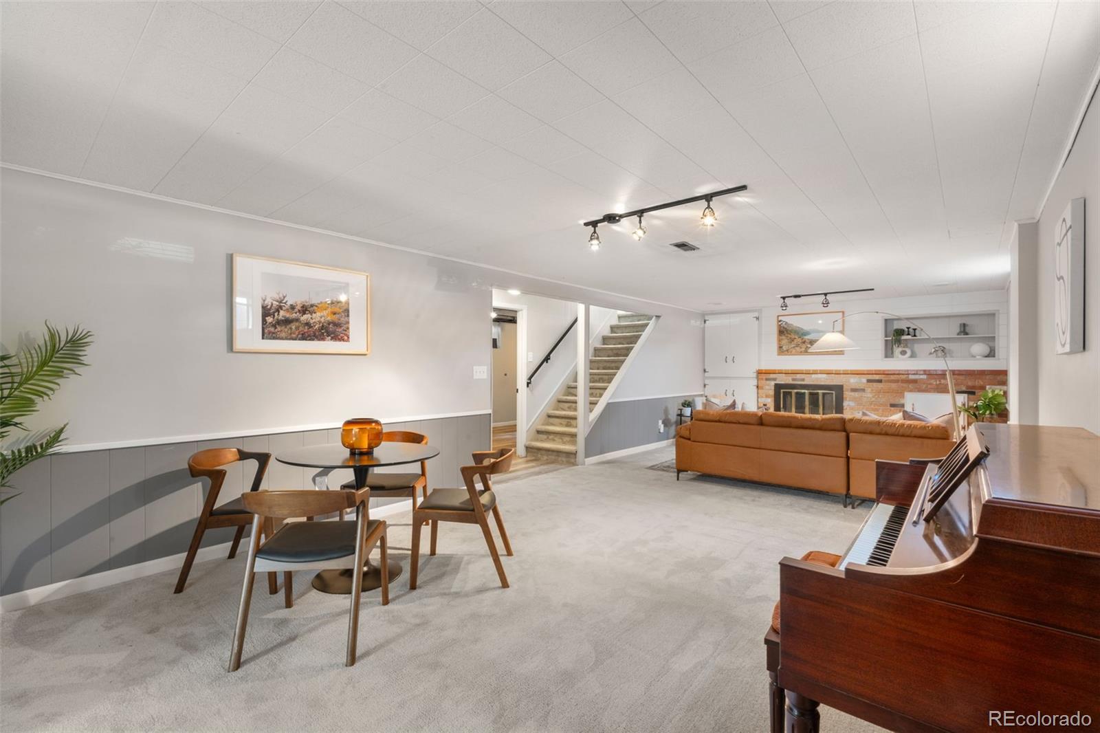 MLS Image #18 for 2963 s vrain street,denver, Colorado