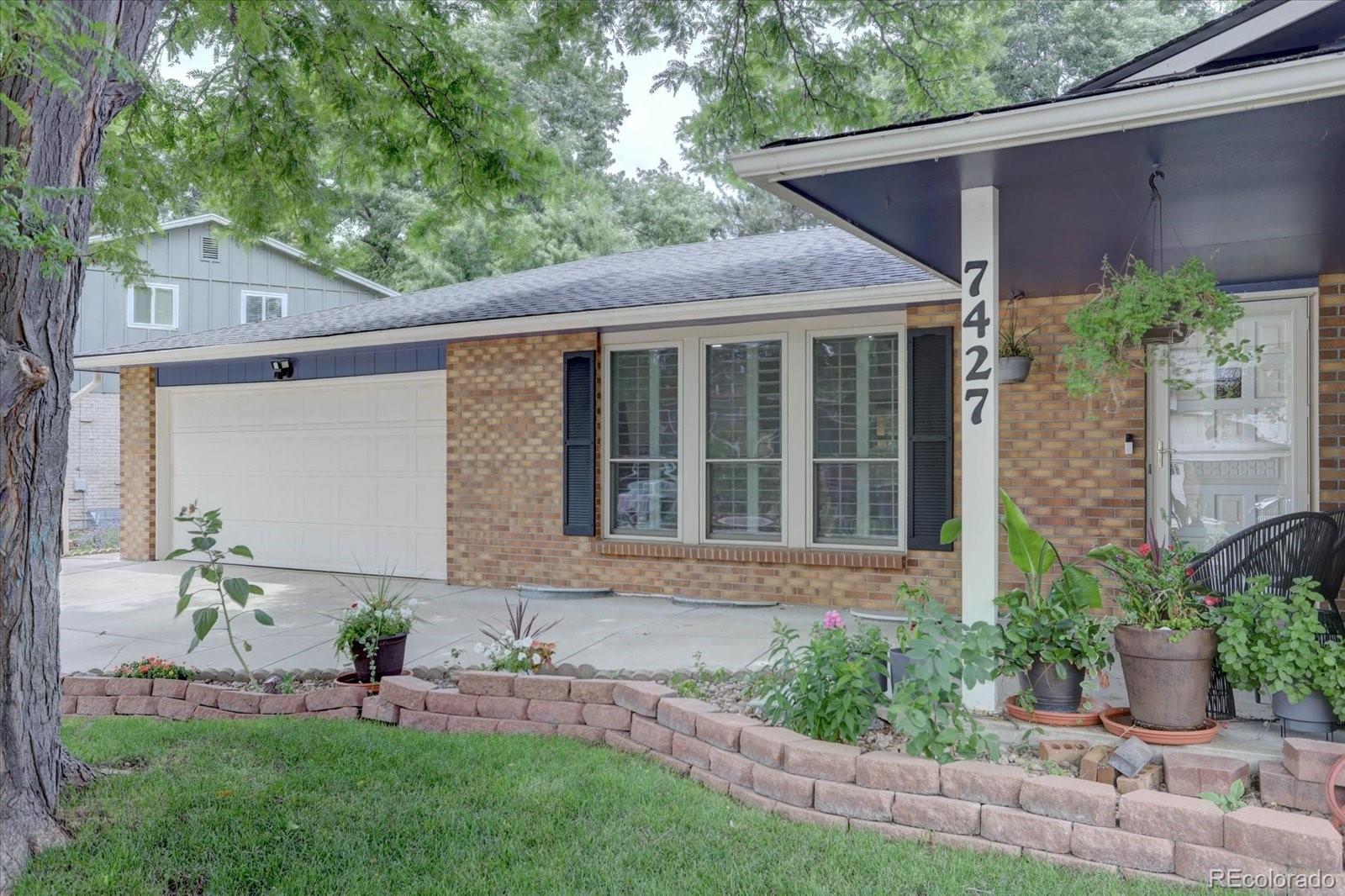 CMA Image for 7427 S Ames Court,Littleton, Colorado