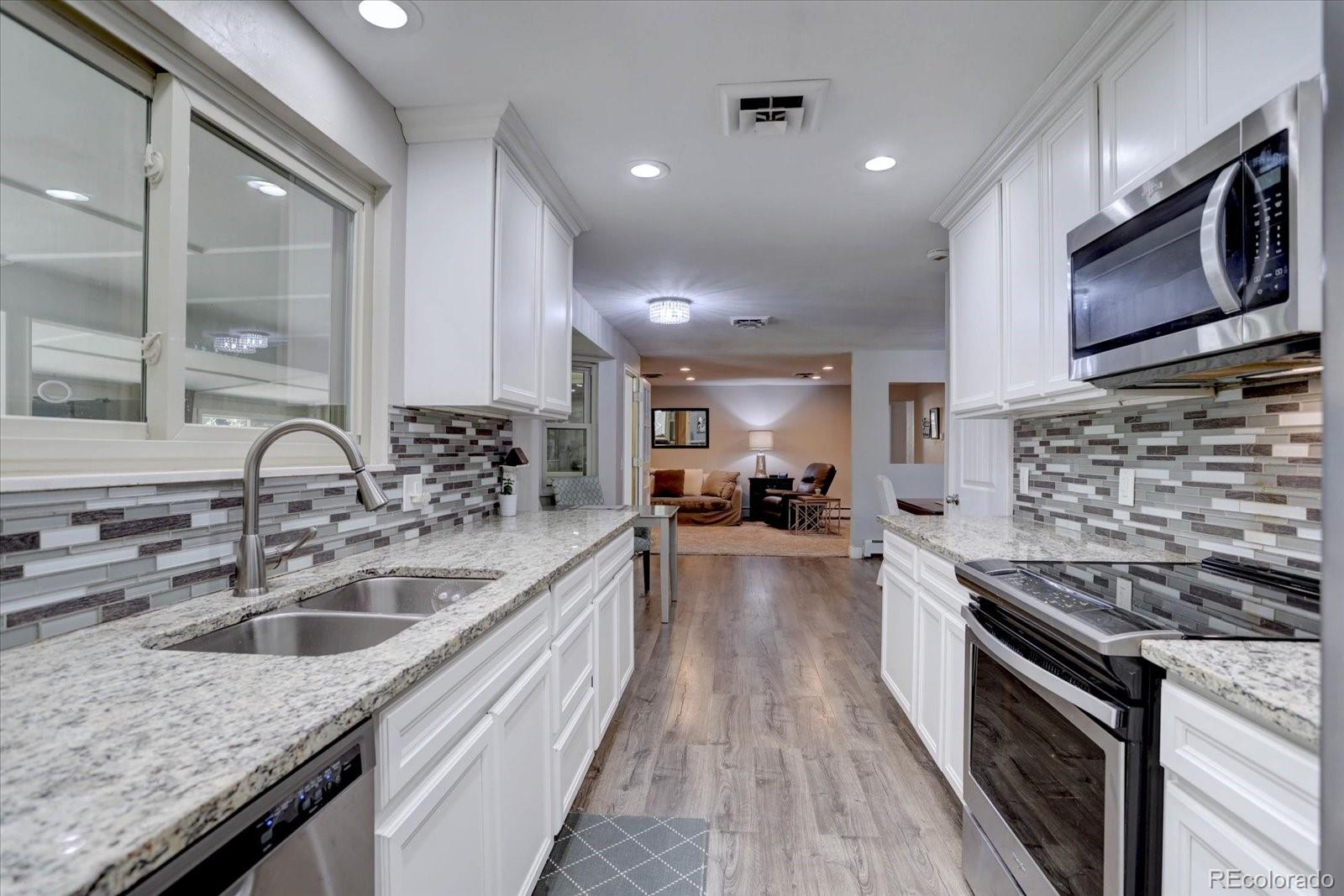 MLS Image #7 for 7427 s ames court,littleton, Colorado