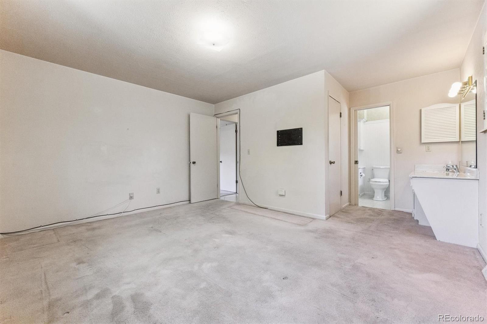 MLS Image #16 for 11815 e louisiana avenue,aurora, Colorado