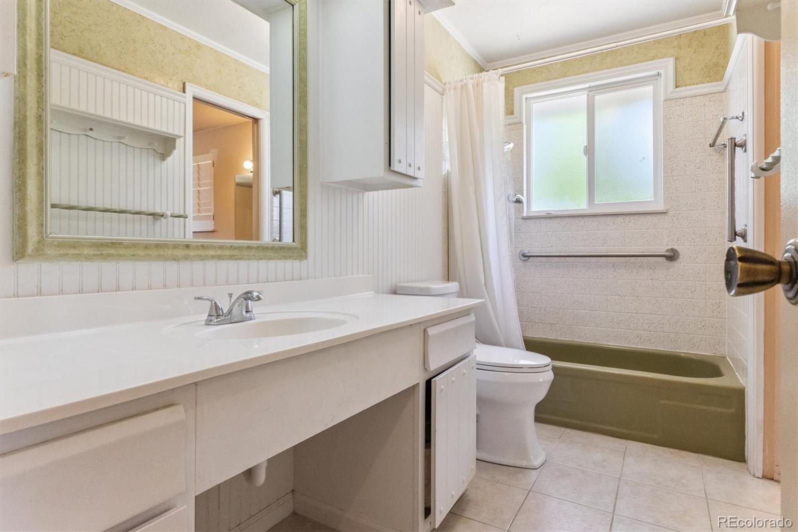 MLS Image #20 for 11815 e louisiana avenue,aurora, Colorado