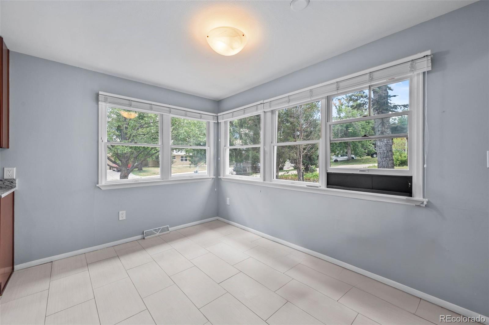 MLS Image #13 for 6749 s foresthill street,littleton, Colorado