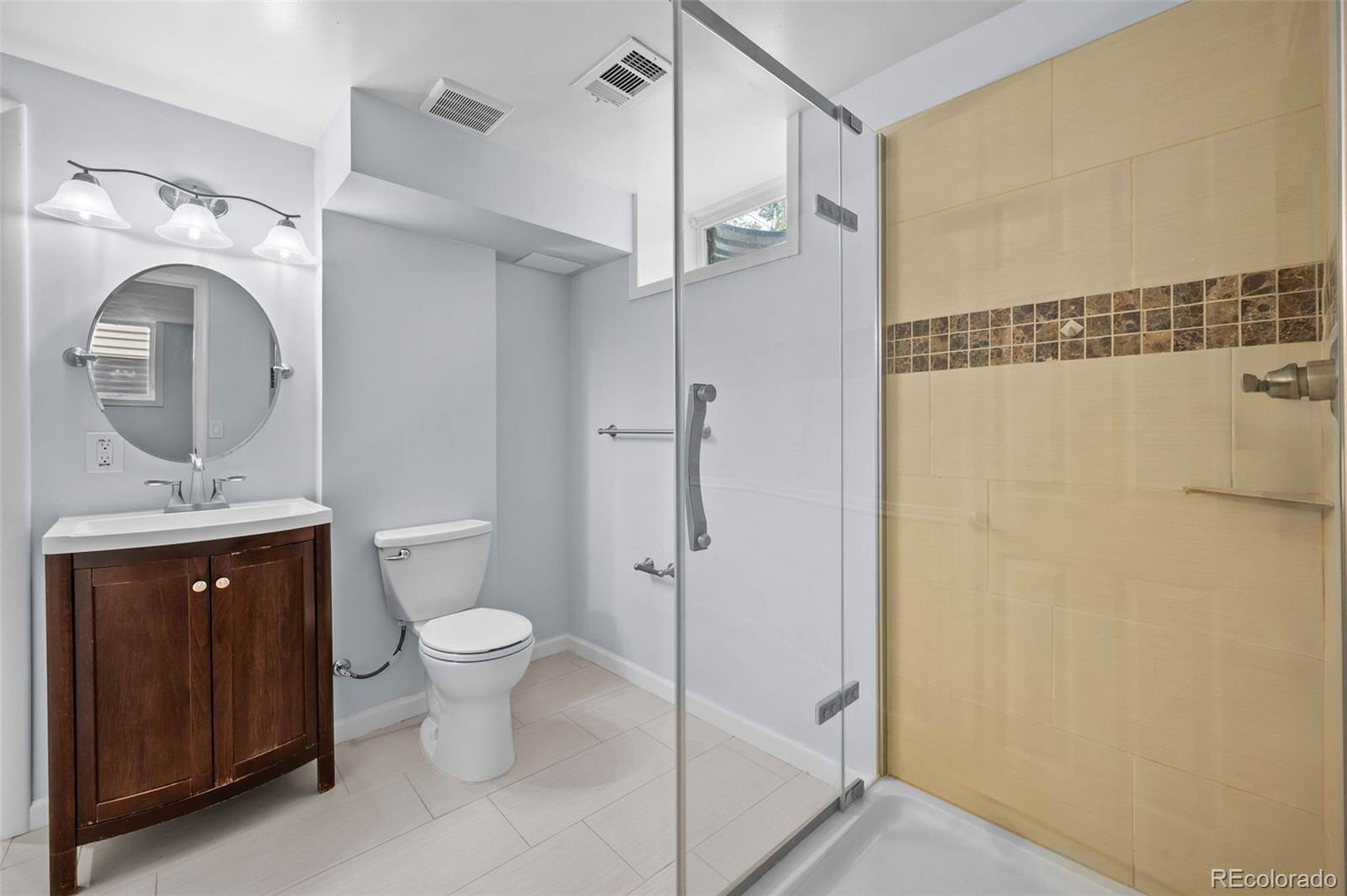 MLS Image #26 for 6749 s foresthill street,littleton, Colorado