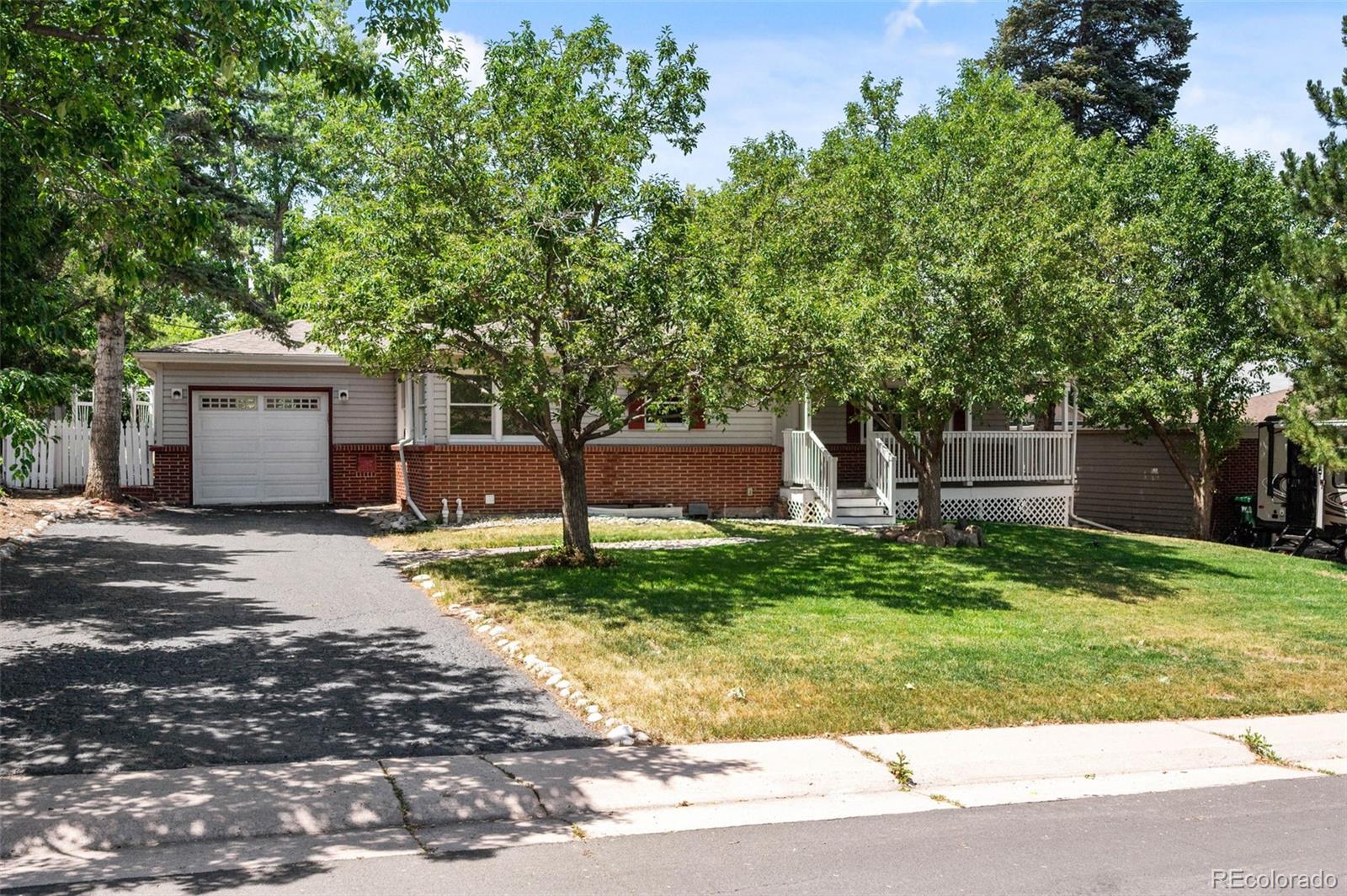 MLS Image #3 for 6749 s foresthill street,littleton, Colorado