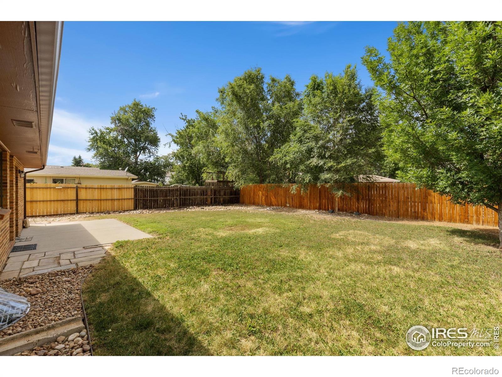 MLS Image #19 for 530  mount evans street,longmont, Colorado