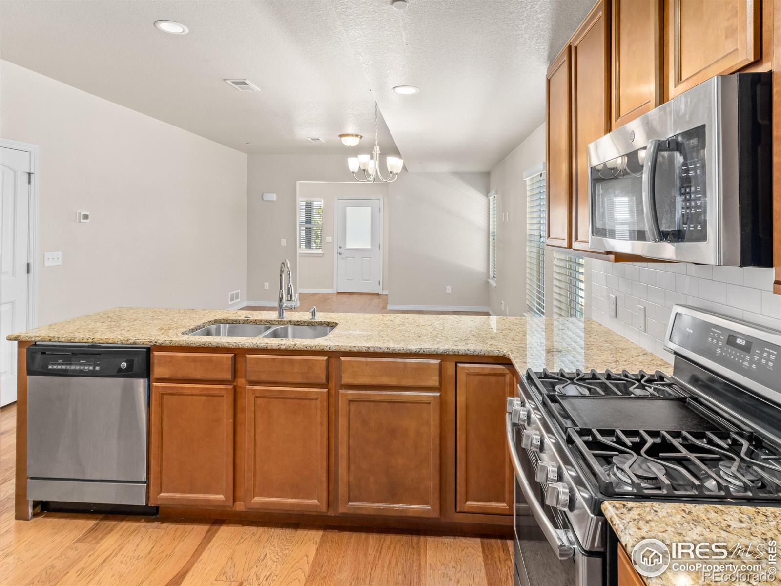MLS Image #10 for 3038  county fair lane,fort collins, Colorado
