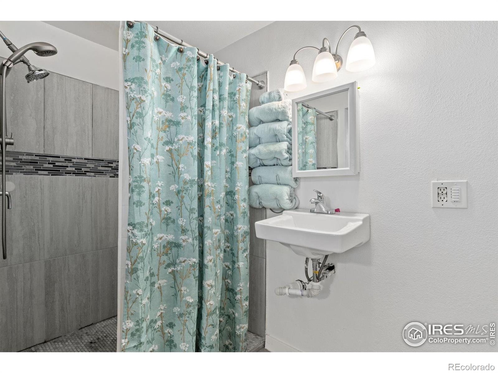MLS Image #19 for 24250  county road 60 1/2 ,greeley, Colorado