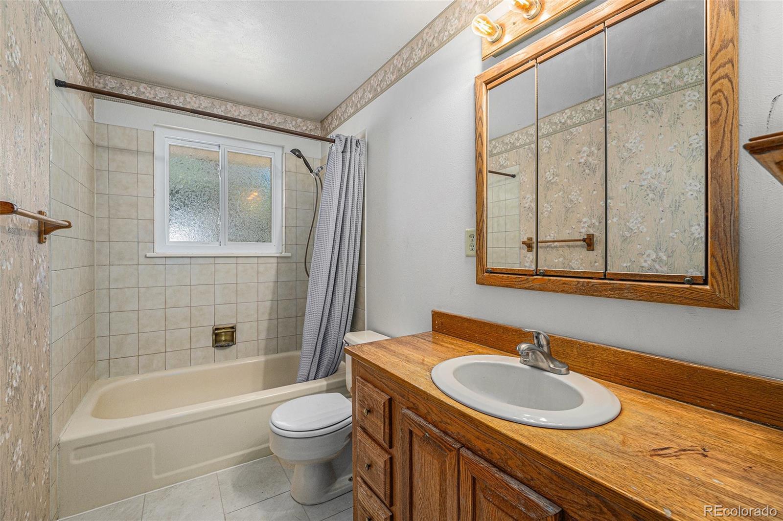 MLS Image #18 for 10171 w 69th avenue,arvada, Colorado