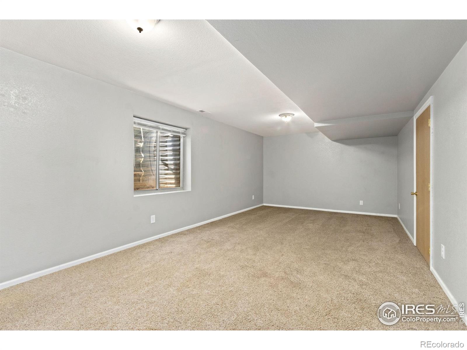 MLS Image #14 for 1012  valley drive,windsor, Colorado