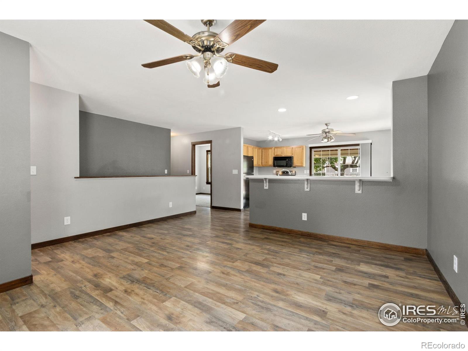 MLS Image #4 for 1012  valley drive,windsor, Colorado