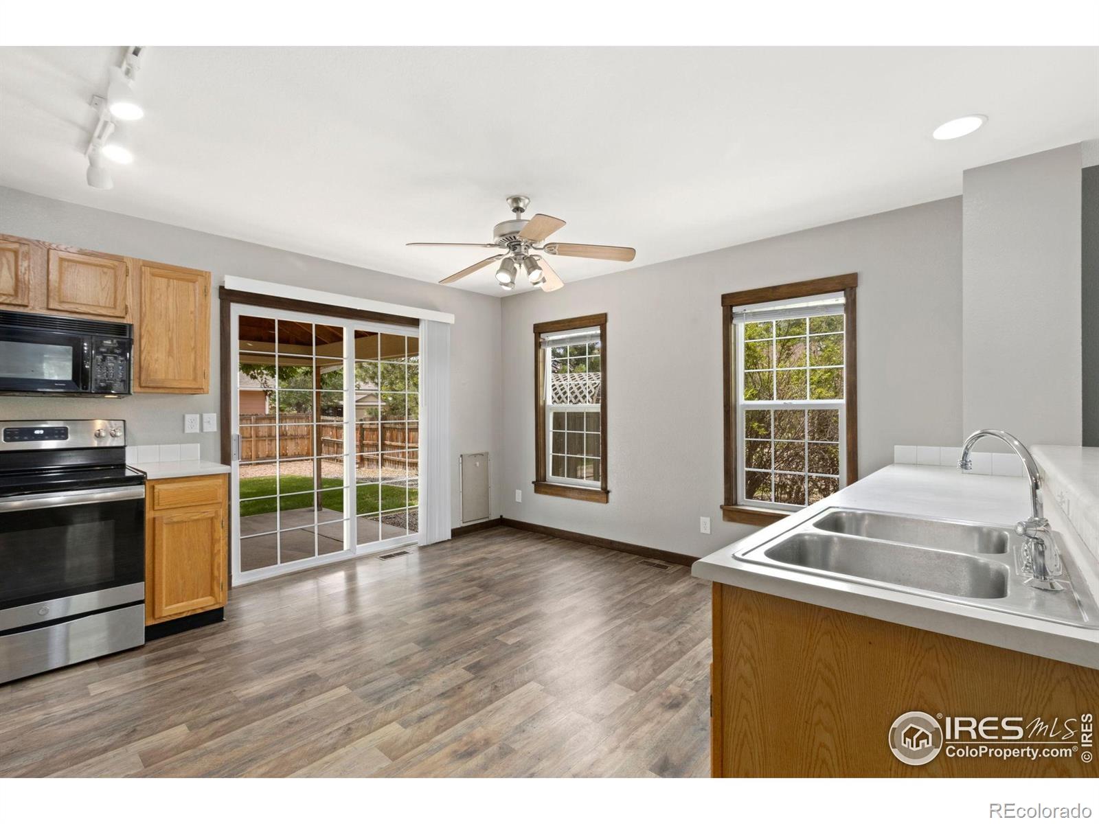 MLS Image #5 for 1012  valley drive,windsor, Colorado