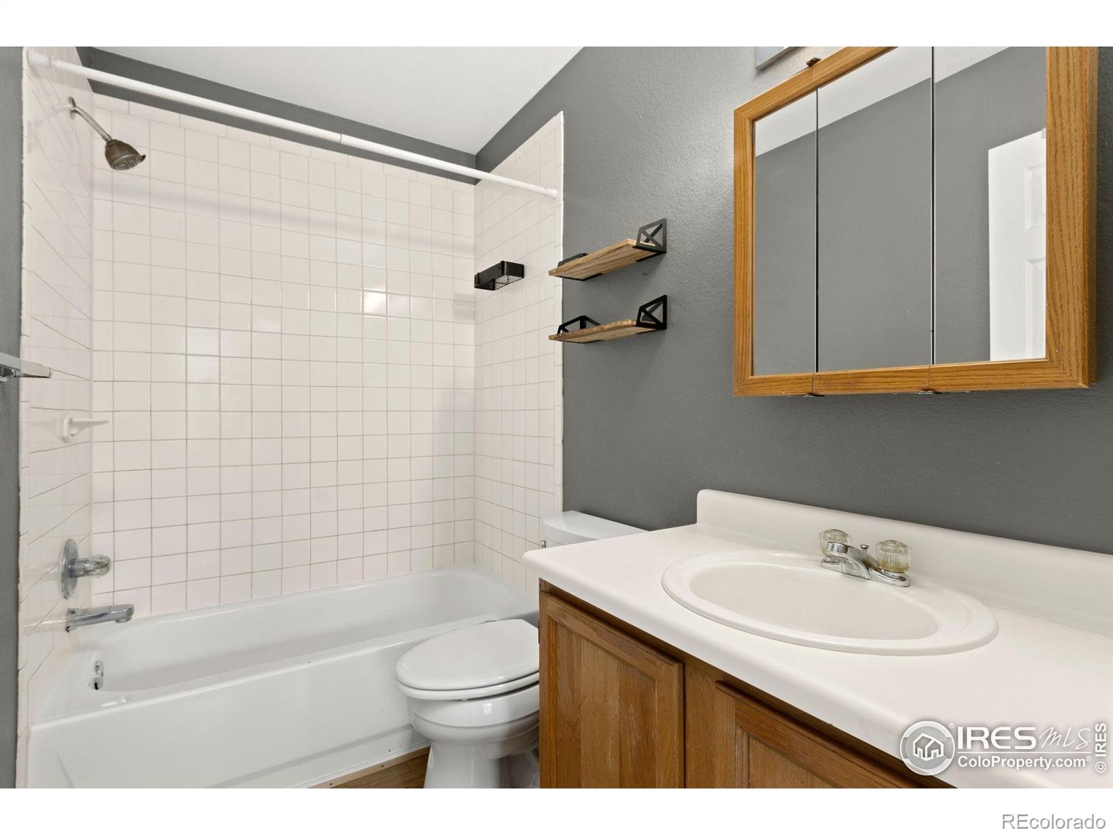MLS Image #9 for 1012  valley drive,windsor, Colorado