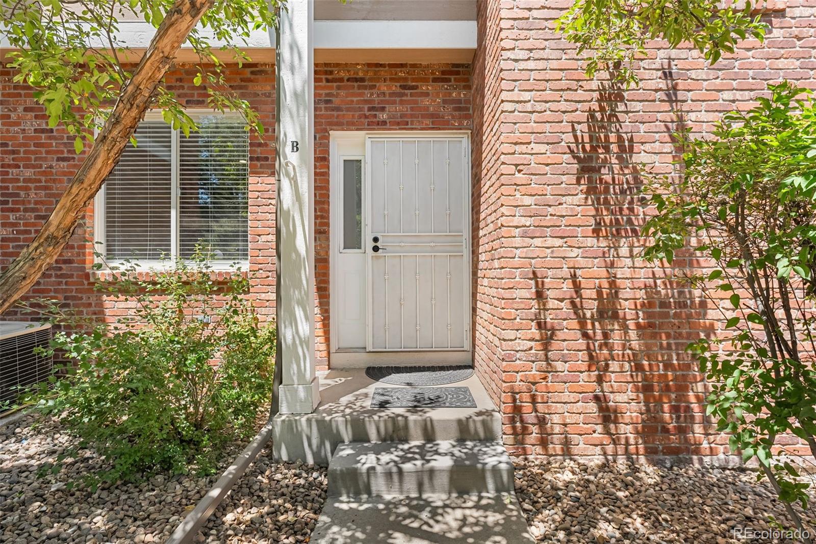 MLS Image #3 for 7600 w coal mine avenue b,littleton, Colorado