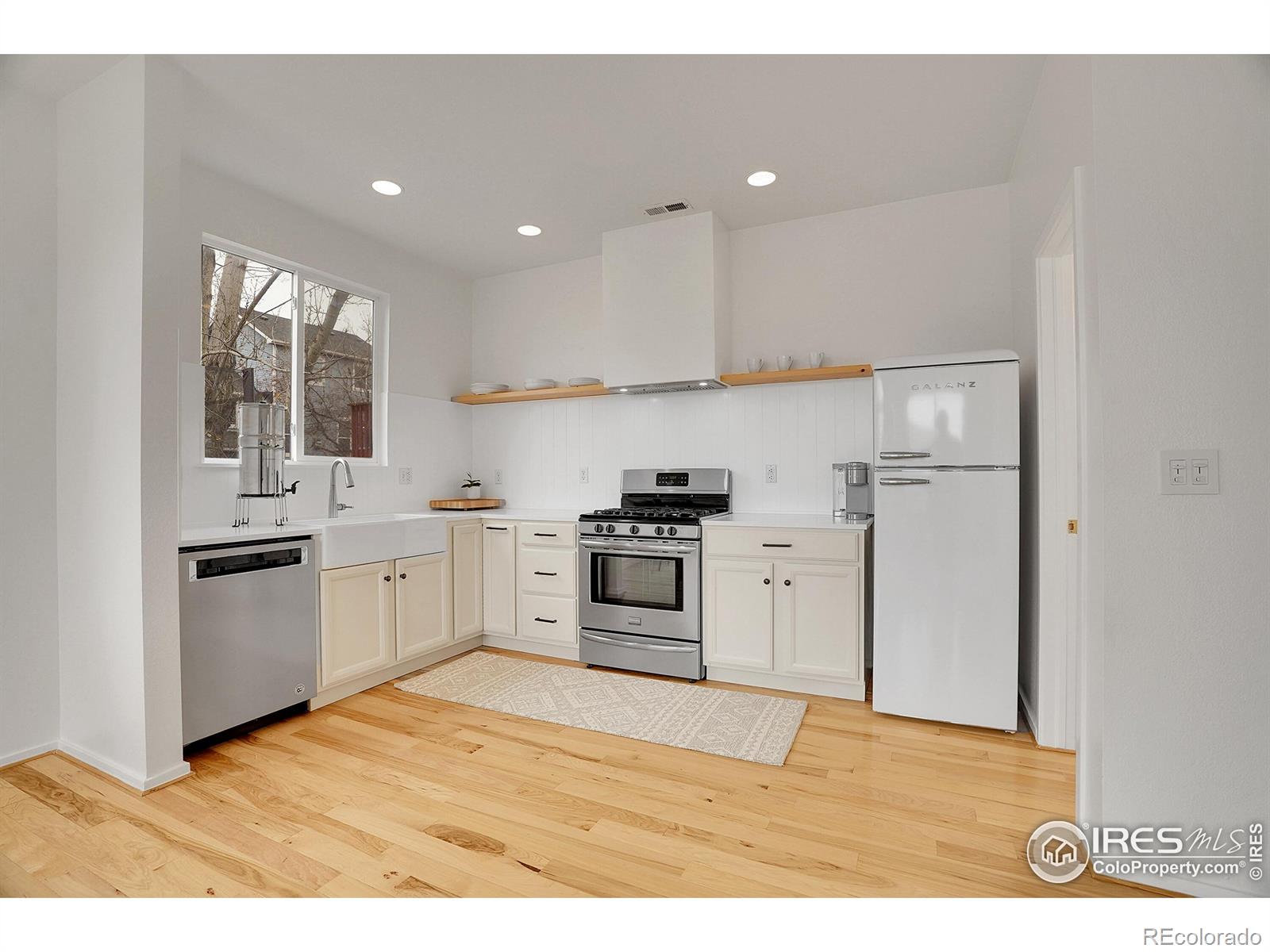 MLS Image #13 for 740  boxwood lane,longmont, Colorado